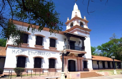 Museo Etnográﬁco y Colonial Juan de Garay