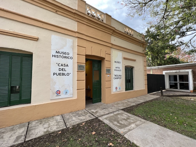 Museo Comunal e Histórico Casa del Pueblo y Museo de Artes Visuales Florencio Molina Campos